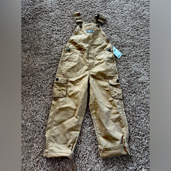***NWT Osh Kosh sz 4*** - Picture 1 of 3